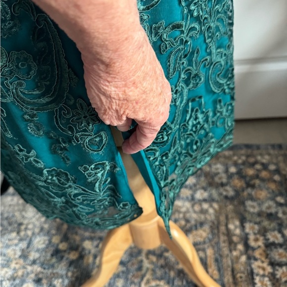 Mother Of The Bride Knee Length Chiffon Lace Formal Dress Teal Green SZ 12 NWOT - Picture 10 of 14